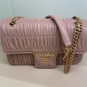 Prada shoulderbag/crossbody